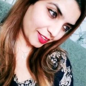 Meet your Posher, Amna